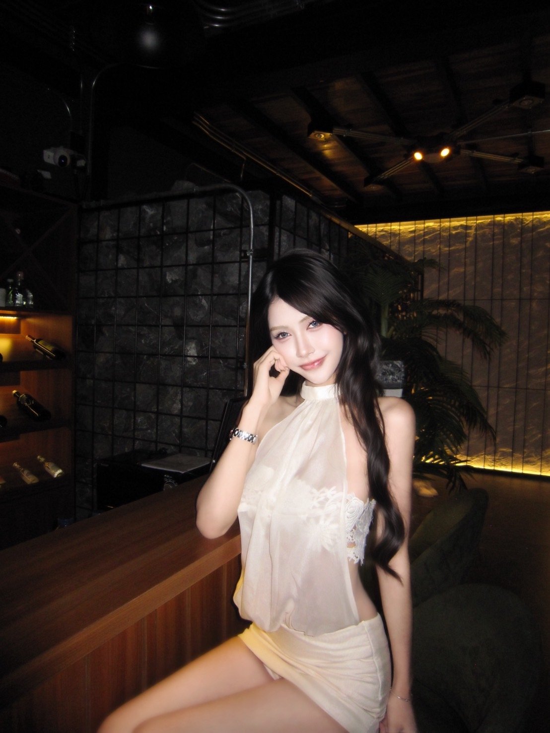 6C90AF79-D91E-4F6D-A612-2A8A0F5974B6