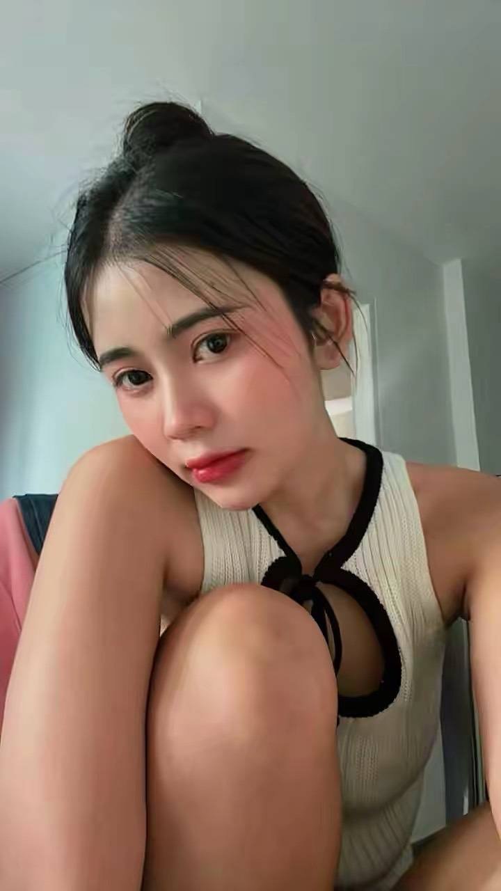 B48DD416-FBA0-403C-B257-A4A77F14181D